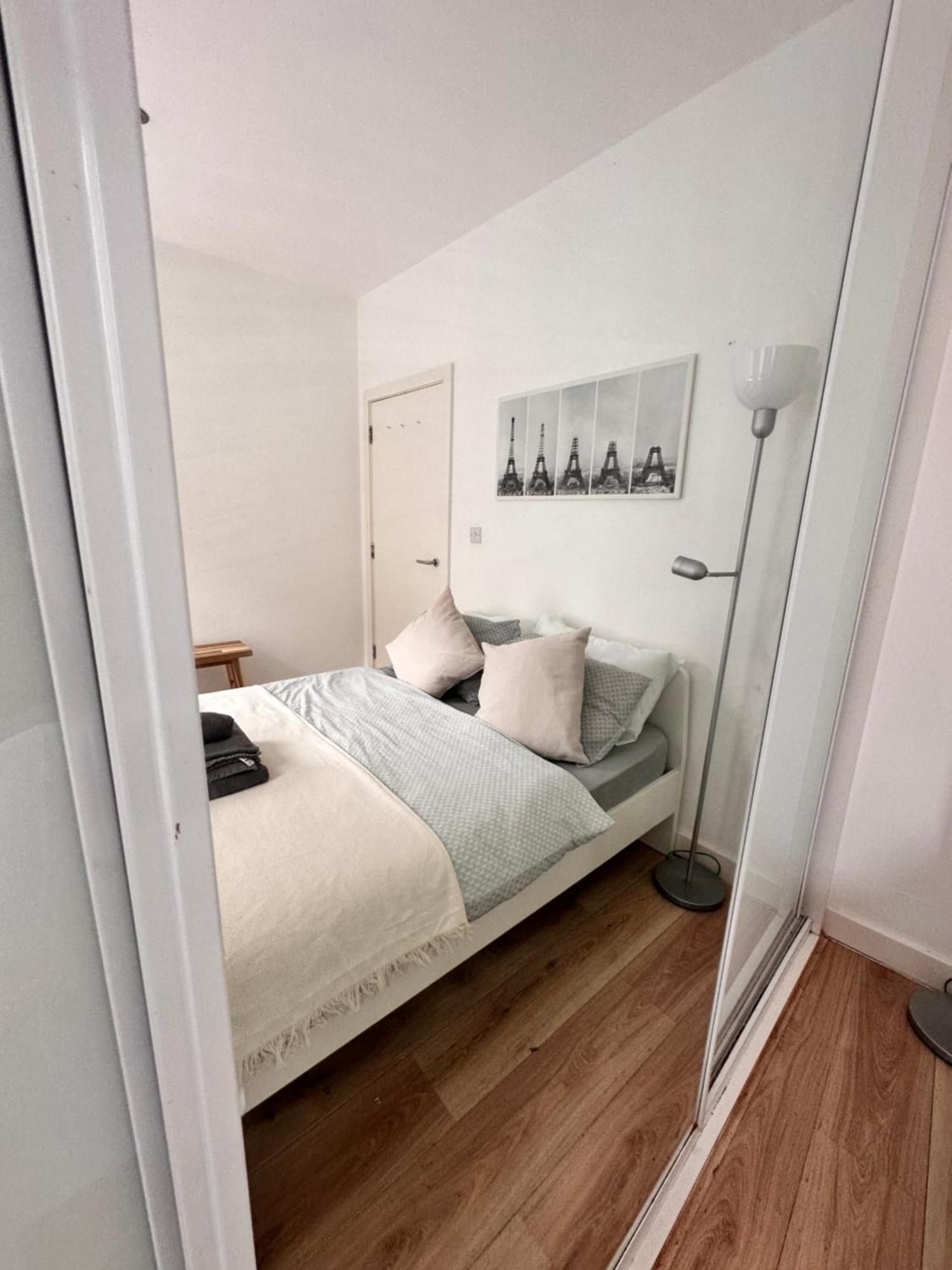 2 Modern Double In The Heart Of Brick Lane Londra