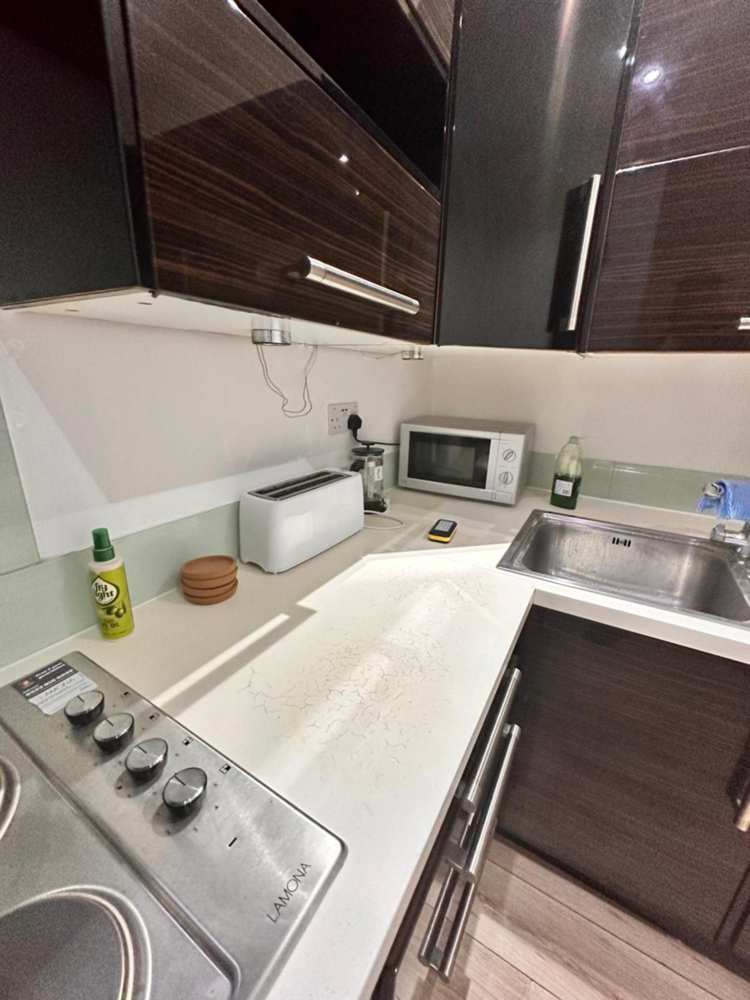 2 Modern Double In The Heart Of Brick Lane Londra
